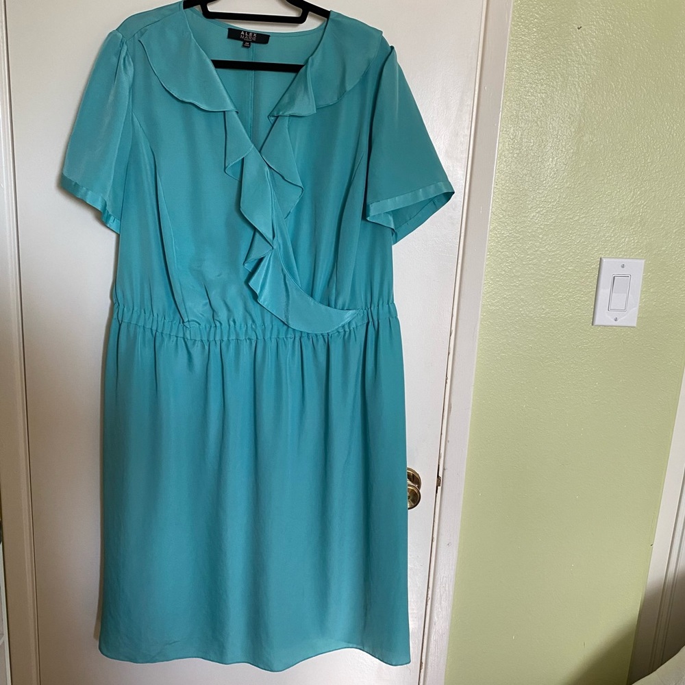 Plus size dress